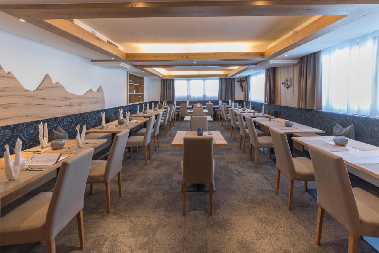 Ferienhotel Bergland Arzl im Pitztal Eksteriør billede
