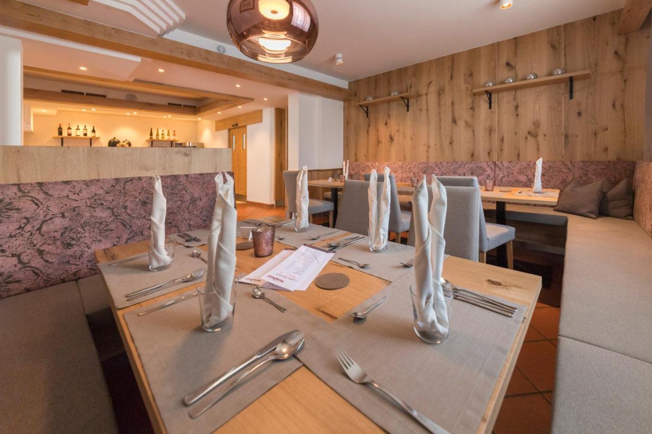 Ferienhotel Bergland Arzl im Pitztal Eksteriør billede