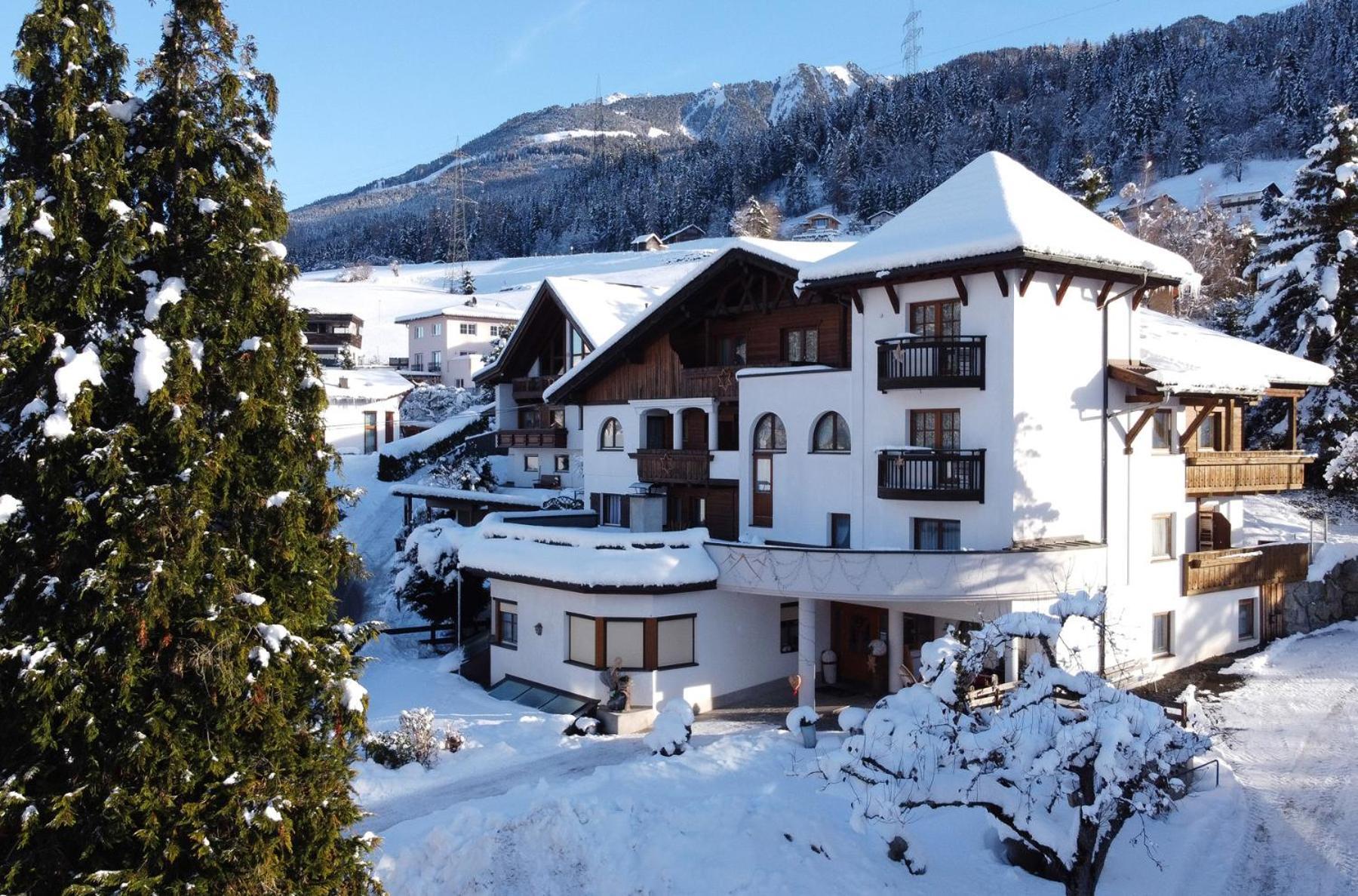 Ferienhotel Bergland Arzl im Pitztal Eksteriør billede