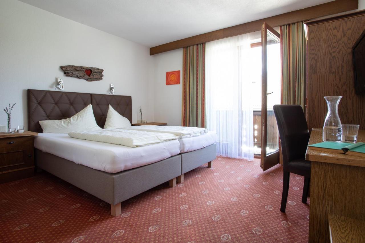 Ferienhotel Bergland Arzl im Pitztal Eksteriør billede